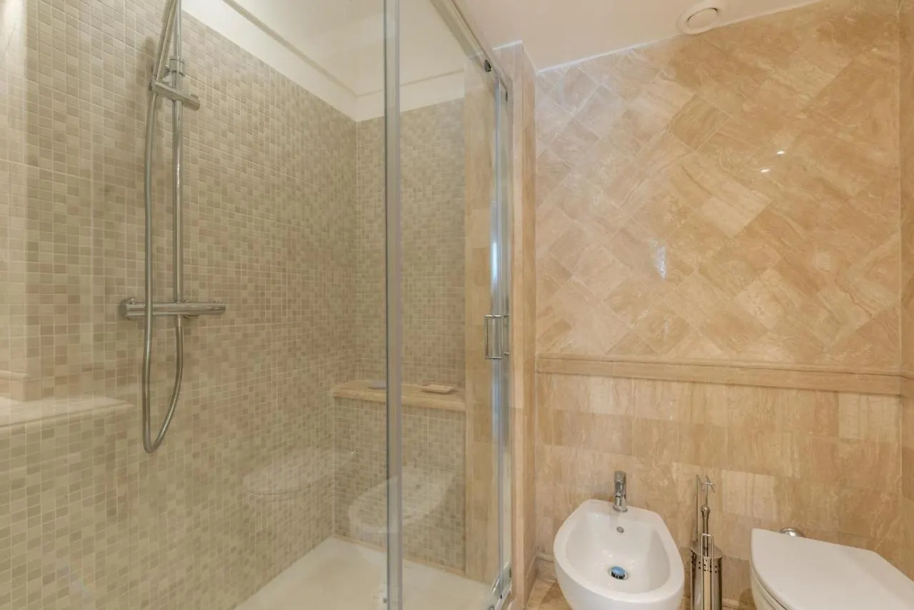 Carosi Apartment, Via Del Viminale Rome